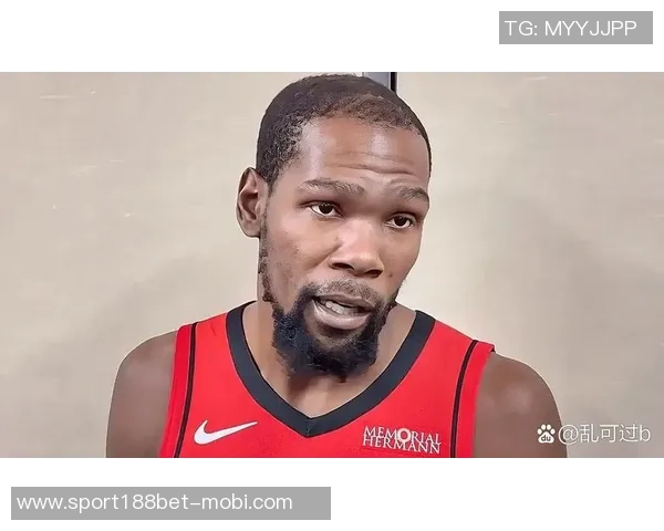 杜兰特谈团队合作的重要性传球能减轻队友压力提升整体表现